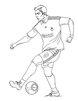 Futebol é jogado por Cristiano Ronaldo.